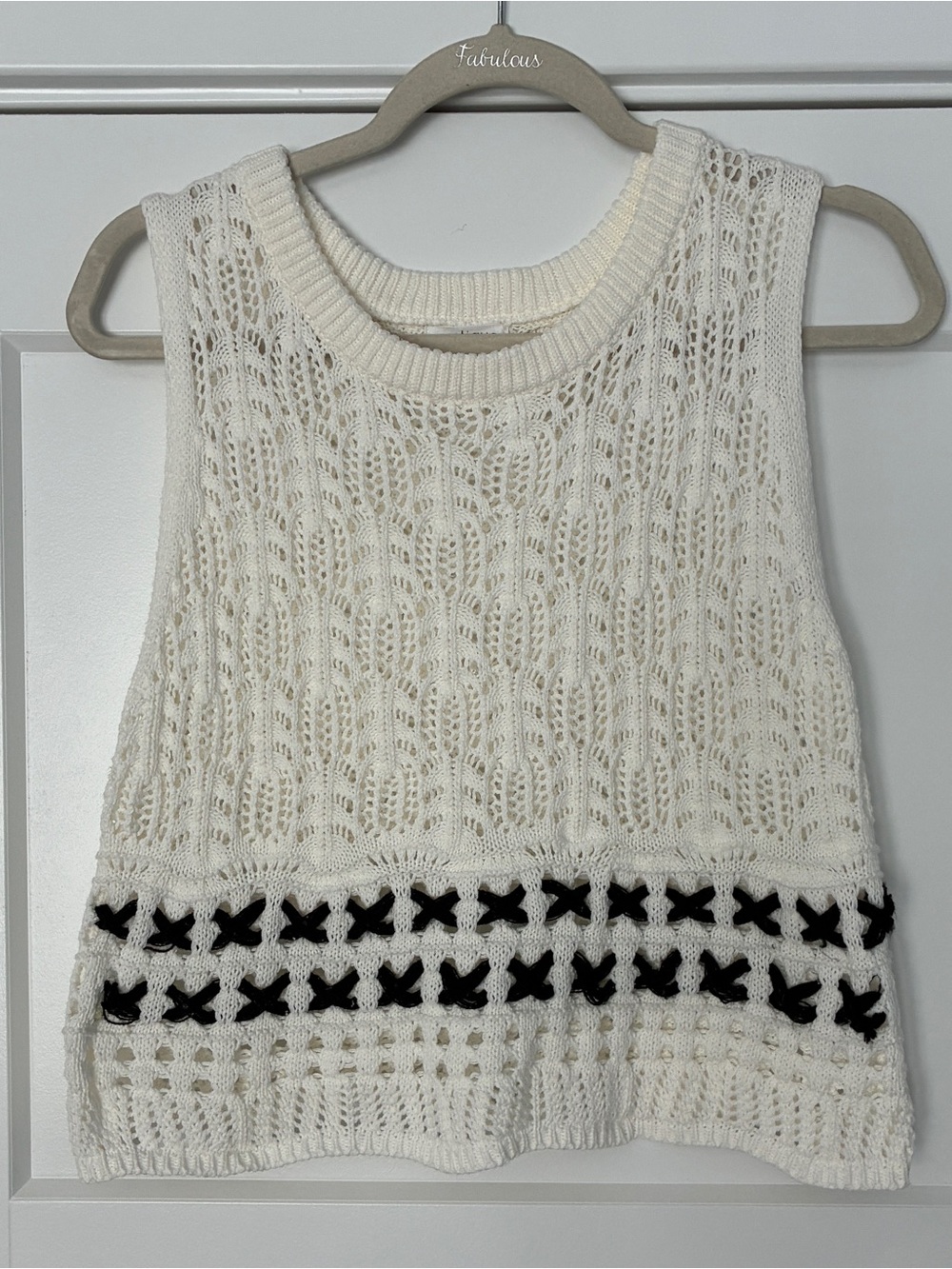 Vestique Cream Open Knit Cropped Sweater Tank